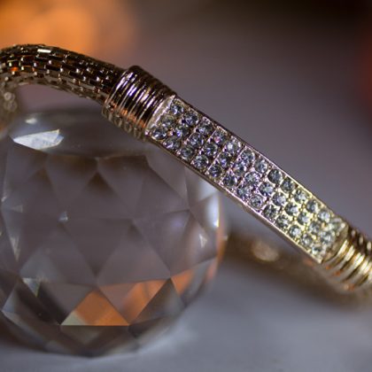Pearl Flower Chain Bracelet - Image 2