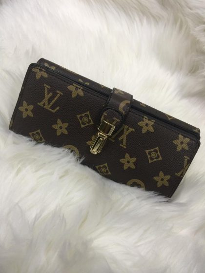 Elegant Clutches Designs For Women - Image 13