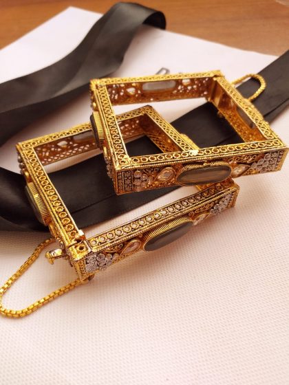 Earring Set in 2 sizes