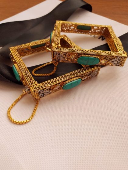 Earring Set in 2 sizes - Image 3