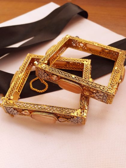 Earring Set in 2 sizes - Image 6