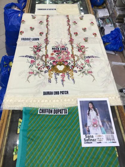 Sana Safinaz Summer Collection 2019 - Image 3
