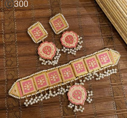 Bahawalpuri Made Meenakari Choker Set