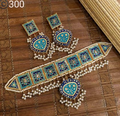 Bahawalpuri Made Meenakari Choker Set - Image 7