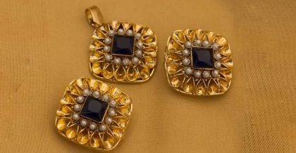 Gold Platted Peral Studded Locket Set