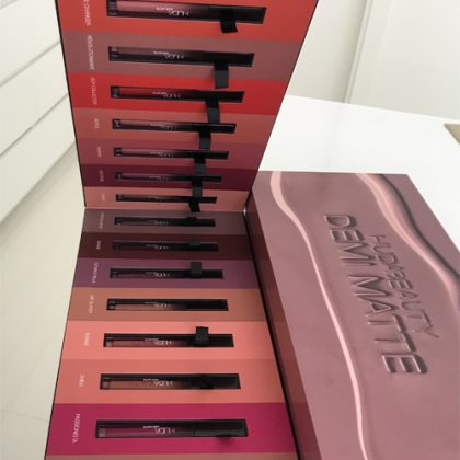 Huda 15 DEMI MATTE VAULT