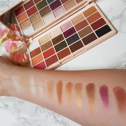 Revolution Soph x Eyeshadow Palette - Image 3