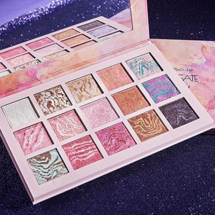 Moongate Eyeshadow Palette - Image 4